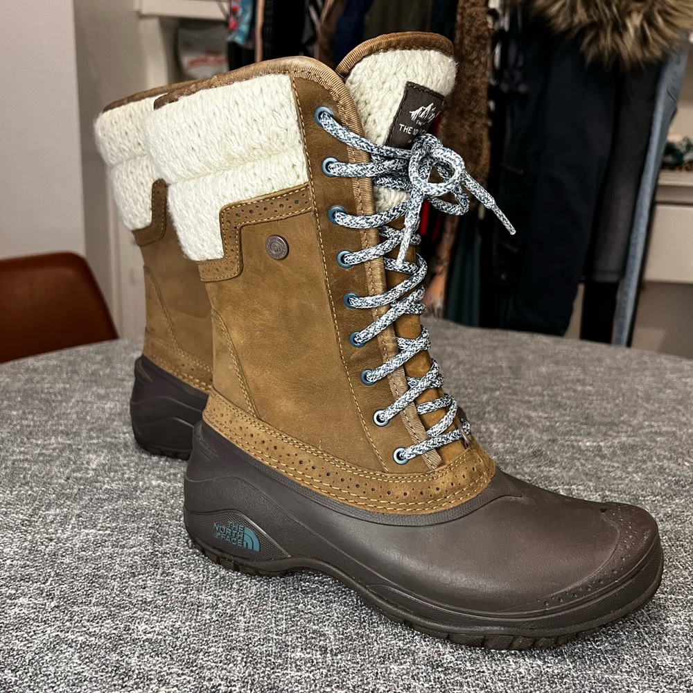 North Face Women’s Mid Boots 7.5